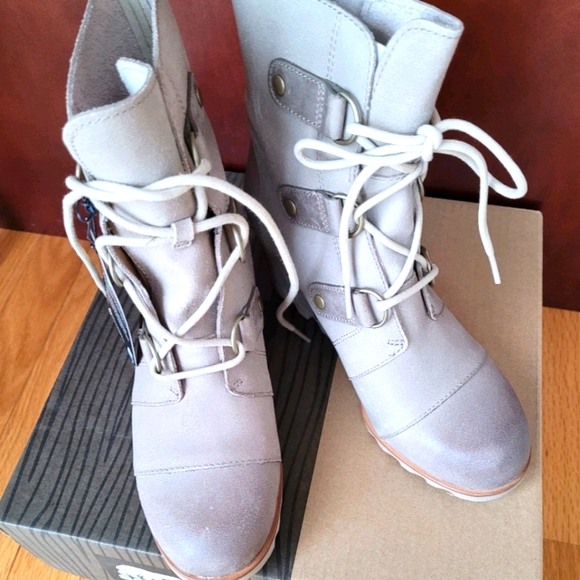 Sorel Shoes - Sorel Joan of Arctic wedge boots
